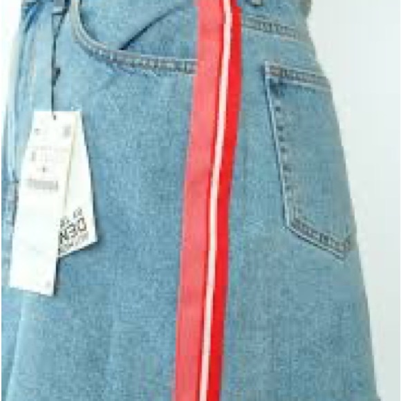 Zara (Trafaluc) blue denim skirt with red & white stripes on side - Picture 3 of 8
